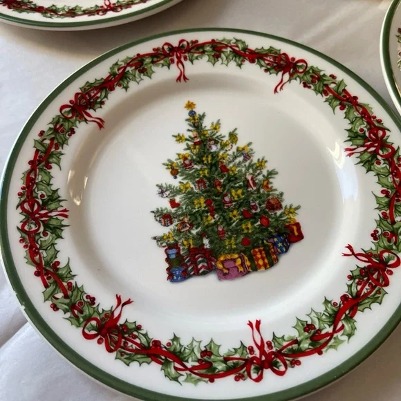 4 Traditions Holiday Celebrations by Christopher Radko 8” Salad Plates, Holiday - Picture 3 of 7